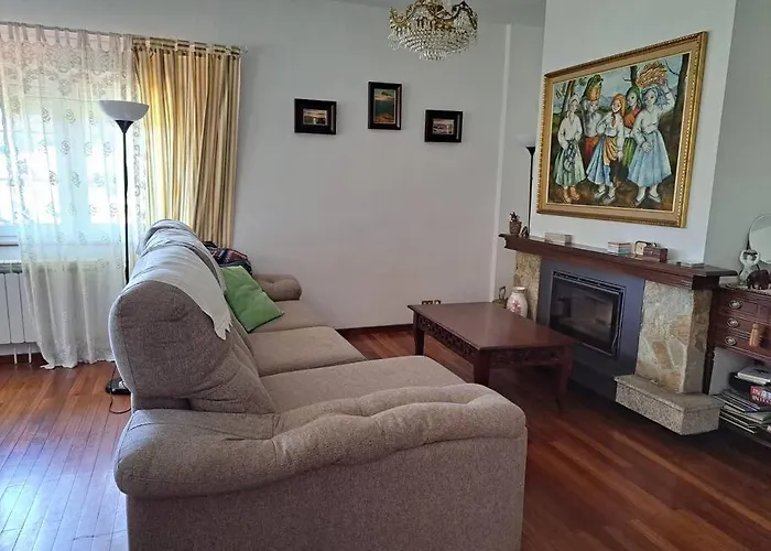 Casa Ares * Cee